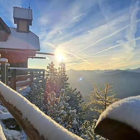 Steinerhaus Berggasthof グレーブミング エクステリア 写真
