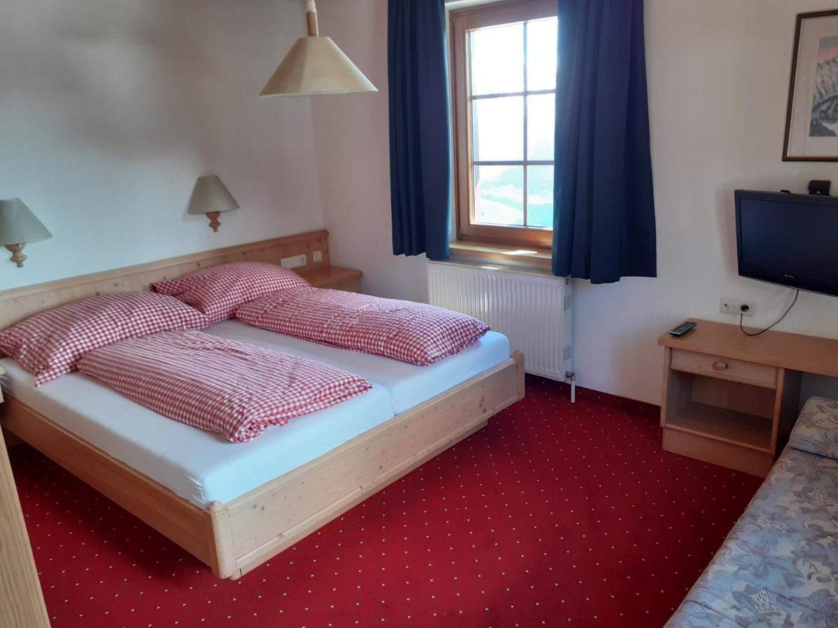 Steinerhaus Berggasthof グレーブミング エクステリア 写真