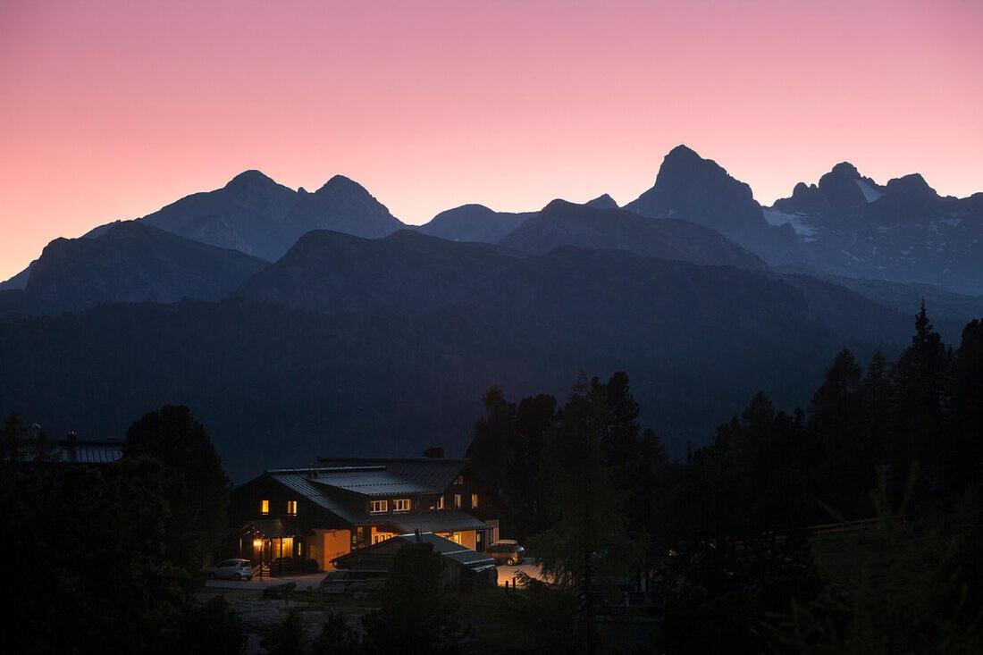 Steinerhaus Berggasthof グレーブミング エクステリア 写真